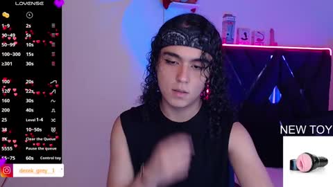 Snapshot of derek_greyy_ chatting on February 18, 6:37 pm derek grey online show from February 18, 6:37 pm