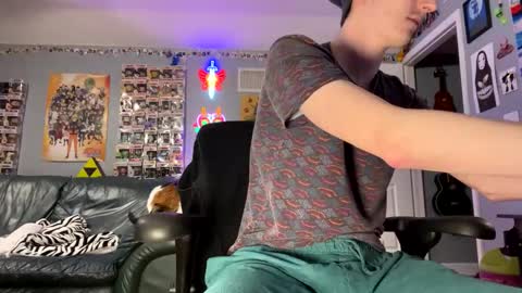 derekdings online show from May 14, 11:30 am