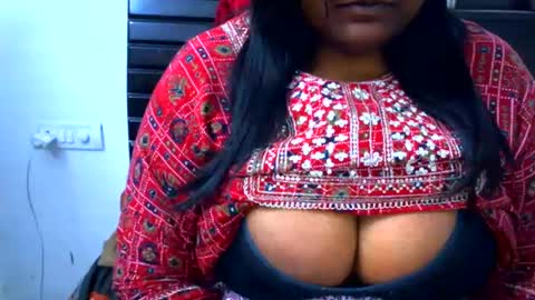 Snapshot of desi_punjabn chatting on February 27, 3:29 am simran online show from February 27, 3:29 am