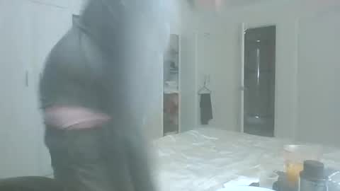 desiboi9 online show from September 11, 11:50 pm