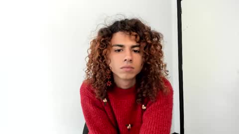 Desidias online show from March 8, 5:43 pm