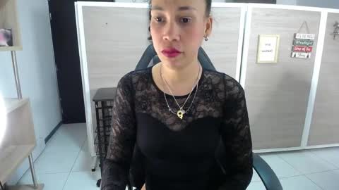 desire_mature online show from June 3, 9:53 pm