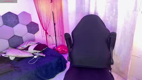 TORI AND MR. BEAR online show from May 9, 3:51 pm