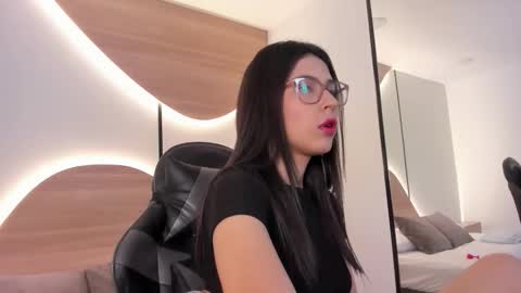 desire online show from November 1, 12:15 pm