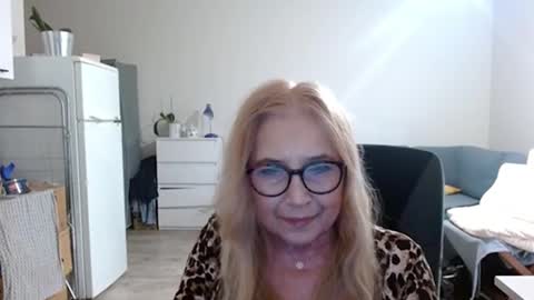 S O F I A online show from February 24, 7:33 am