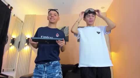 desiresofolympus_ online show from April 15, 7:58 pm