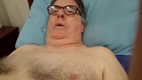 Desmon1958 online show from April 15, 8:31 pm