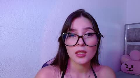 destinya_ online show from May 12, 5:33 pm