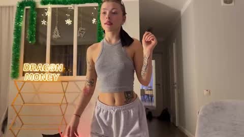 Snapshot of deva_alice chatting on December 10, 12:27 pm Id be happy to have a steamy stream girl online show from December 10, 12:27 pm