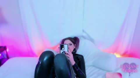 Lady Lydia aka DeviantxDarling online show from December 13, 2:10 am