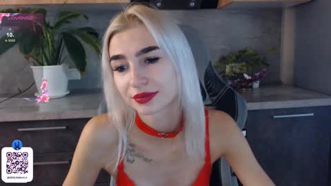 Kayla online show from September 22, 1:15 pm