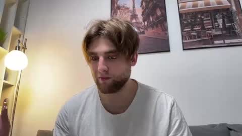 devilnut1 online show from December 12, 6:25 am