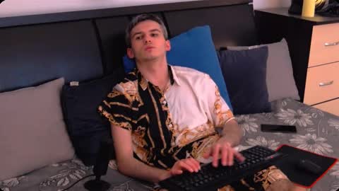 devin_ho online show from January 8, 10:37 pm