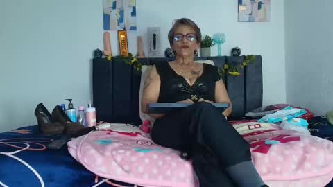 Devora online show from November 25, 6:39 pm