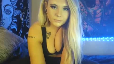 devyn winter online show from October 4, 10:51 pm