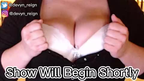 Devyn Reign online show from February 22, 4:05 am