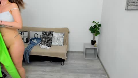 Snapshot of deya_divine chatting on February 13, 11:26 pm Deya online show from February 13, 11:26 pm