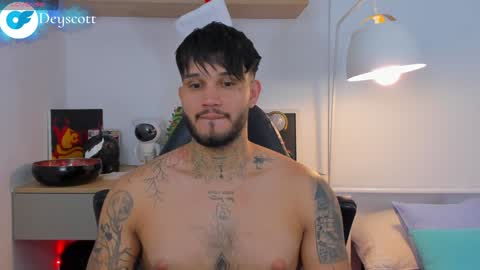 JULIAN online show from January 1, 2:19 am