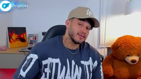 JULIAN online show from March 8, 2:34 am