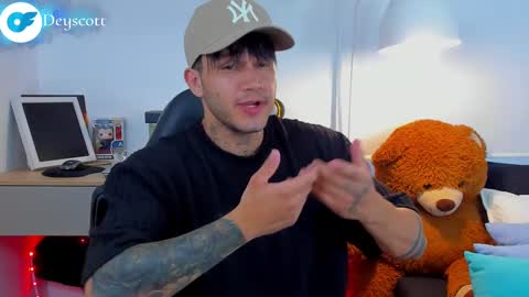 JULIAN online show from February 17, 10:27 pm