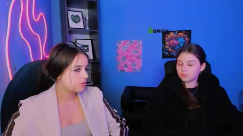 di_aster online show from February 25, 2:20 pm