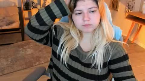 Dia online show from October 27, 1:05 am