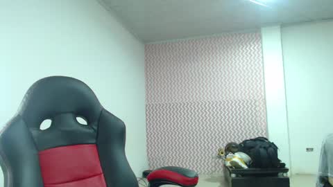 Diamond Boy online show from December 14, 9:24 pm