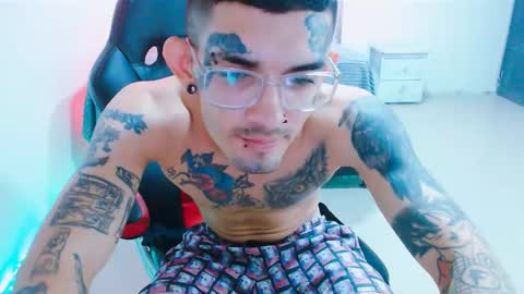 Diamond Boy online show from December 9, 12:23 am