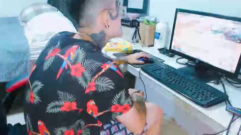 Diamond Boy online show from December 8, 2:35 am