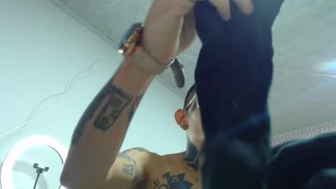 Diamond Boy online show from December 15, 9:20 pm