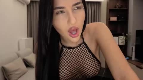 Iris online show from October 6, 7:42 pm