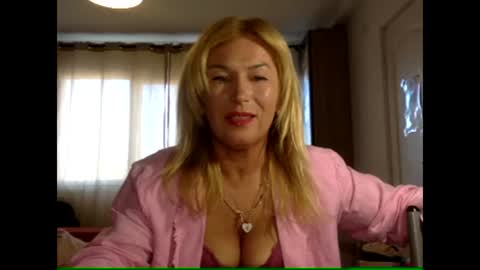 diana583578 online show from May 3, 4:02 pm