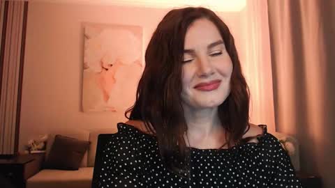 Diana DeLua online show from September 29, 4:50 pm