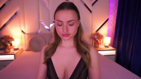 diana_nova online show from April 15, 7:01 am