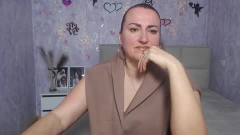 Snapshot of dianamgg chatting on March 9, 6:39 am Diana online show from March 9, 6:39 am