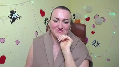Snapshot of dianamgg chatting on March 10, 12:17 pm Diana online show from March 10, 12:17 pm