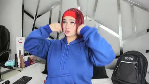 dianarous online show from January 16, 3:04 am