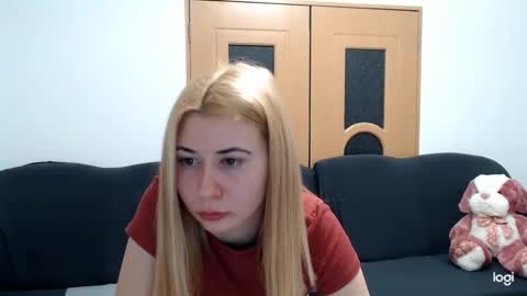 dianasmiey7 online show from February 5, 6:59 pm