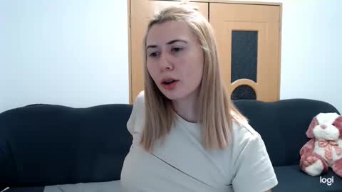dianasmiey7 online show from February 21, 7:43 pm