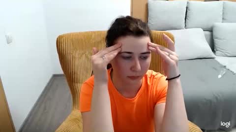 dianasmiey7 online show from April 16, 8:09 pm