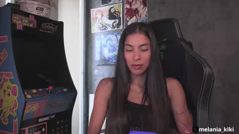 Melania   -    online show from November 10, 9:28 pm