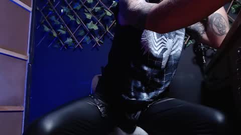 DICAPRIO online show from December 4, 5:18 am