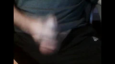 Snapshot of dick185 chatting on February 17, 6:28 pm dick185 online show from February 17, 6:28 pm