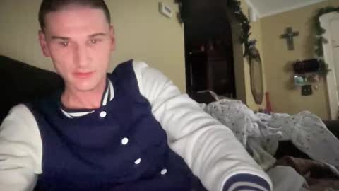 DickABitchDown  Alexys real spanishmami online show from December 4, 8:36 am