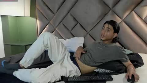 dickie_dicking online show from November 24, 9:46 pm