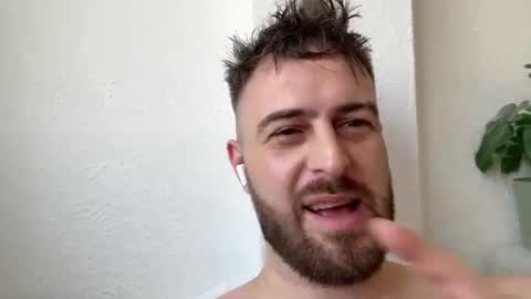 Im Julian  all cum shot videos here    online show from July 31, 11:44 am