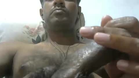 Snapshot of dickruss0070003 chatting on December 15, 9:35 am dick rus online show from December 15, 9:35 am