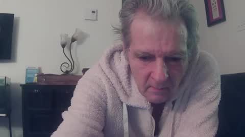 Dickwinner0000 online show from December 10, 3:09 am