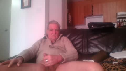 Dickwinner0000 online show from March 12, 7:47 pm
