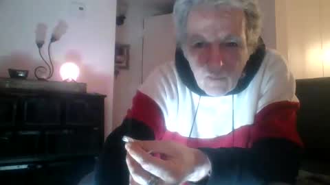 Dickwinner0000 online show from January 1, 3:23 am